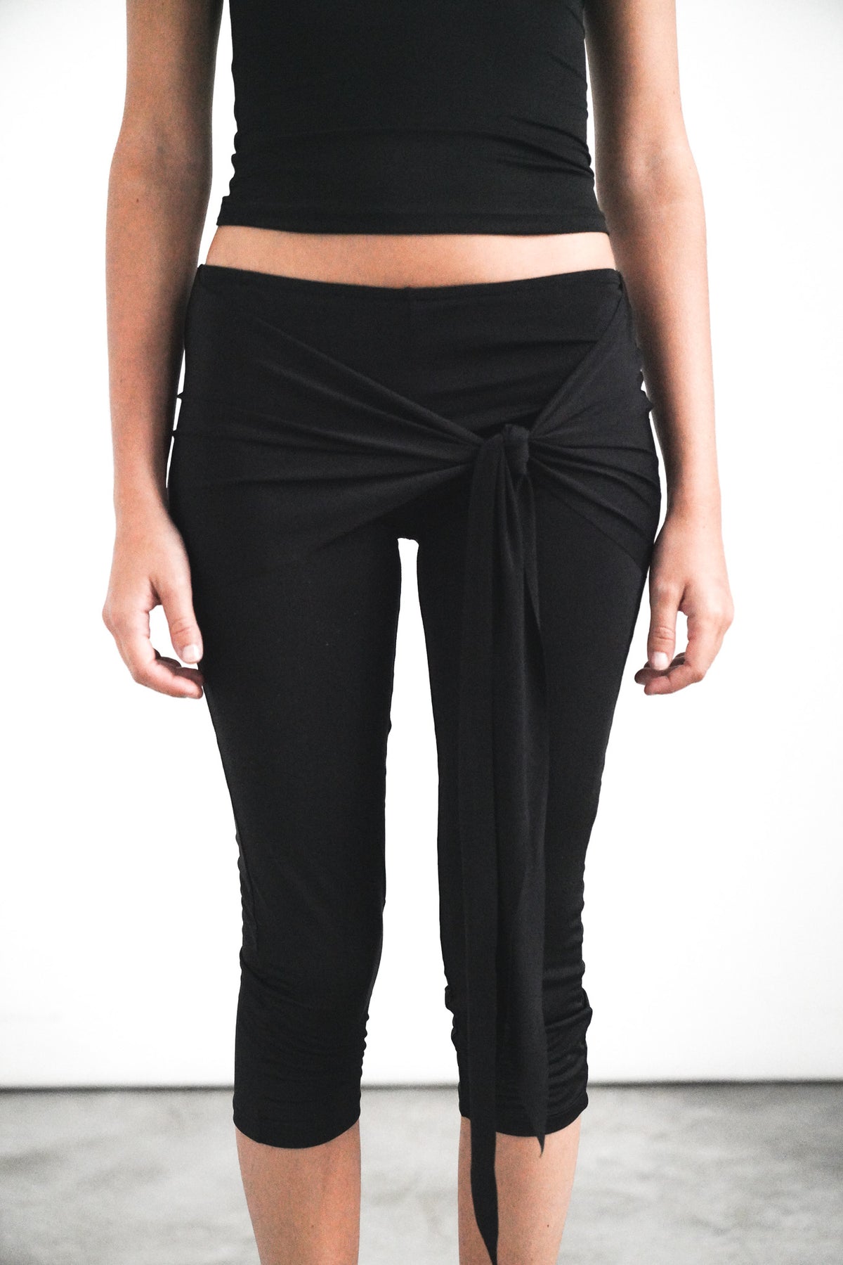Capri Bow - Black - additional