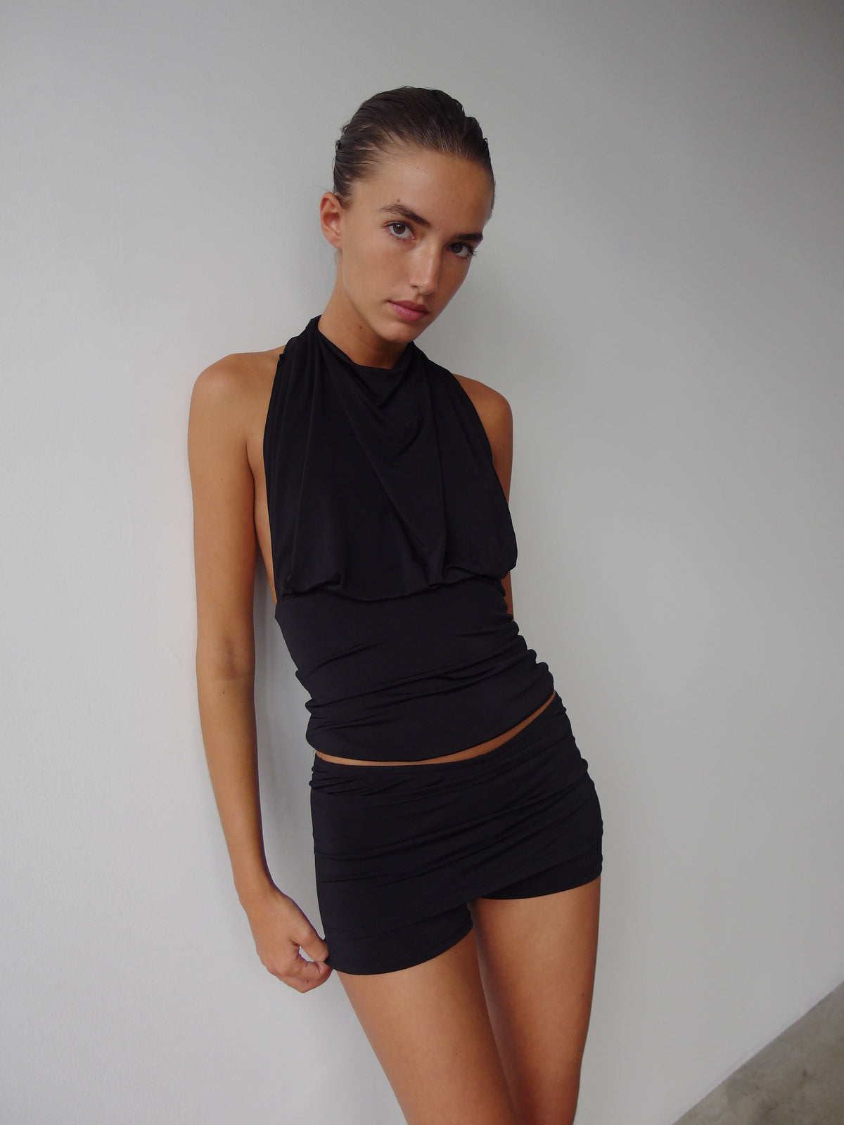 Backless Top - Black - additional
