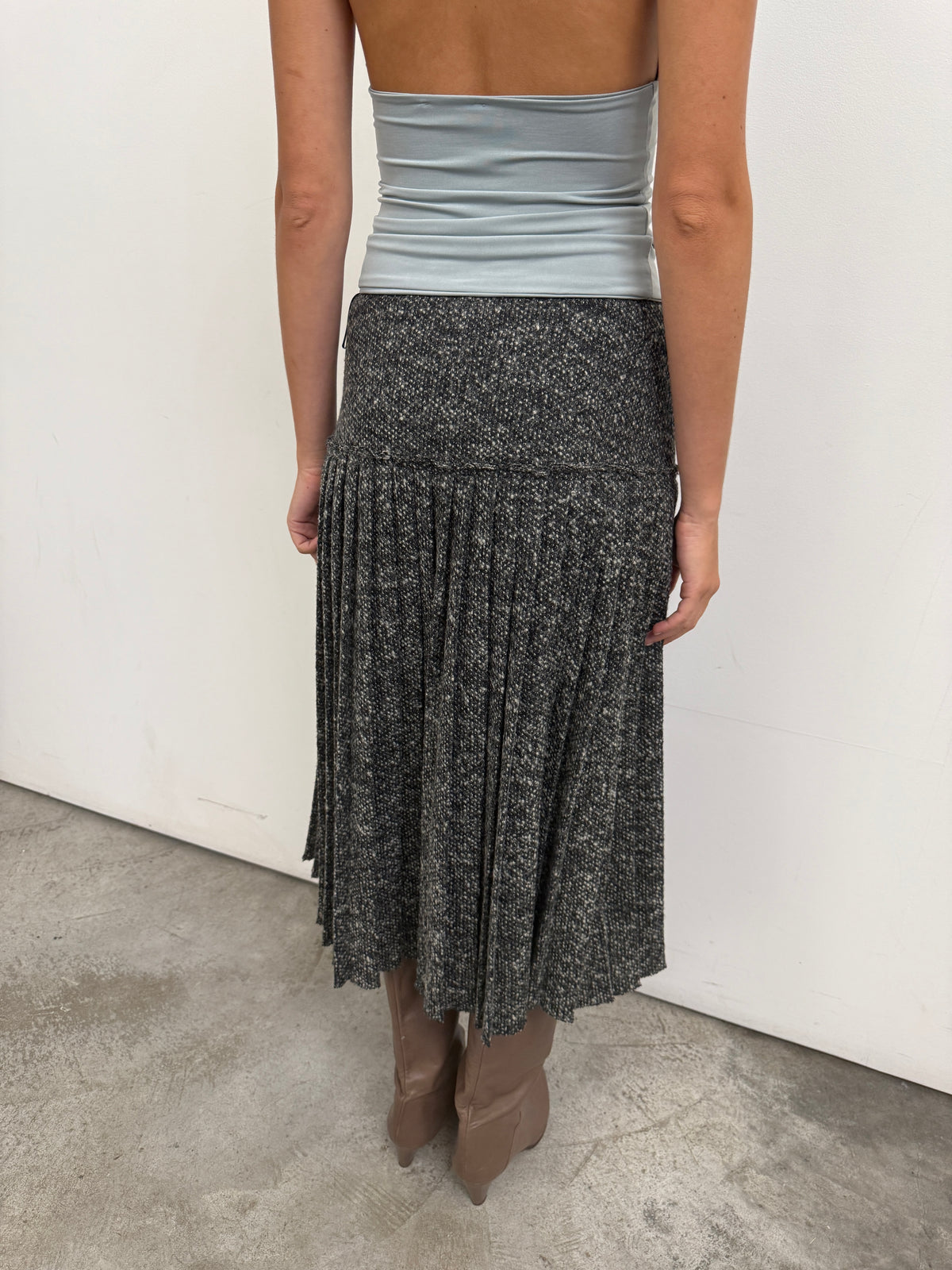 Skirt – Burberry - additional